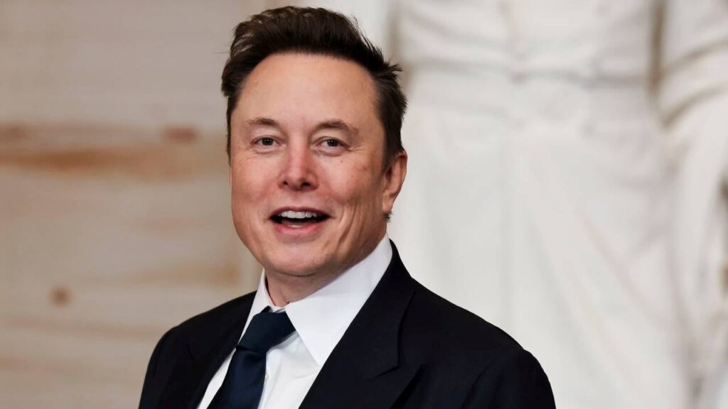 Khám phá bí mật bên trong cái tên của Elon Musk